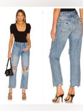 Free People Tapered Baggy Boyfriend Jeans. Size 28